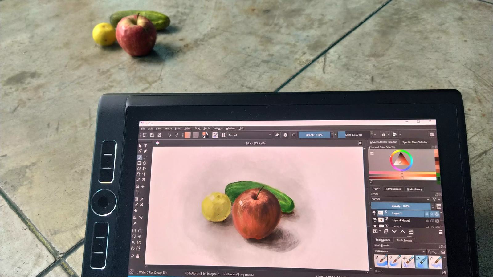 wacom-mobilestudiopro-13inch-outdoors